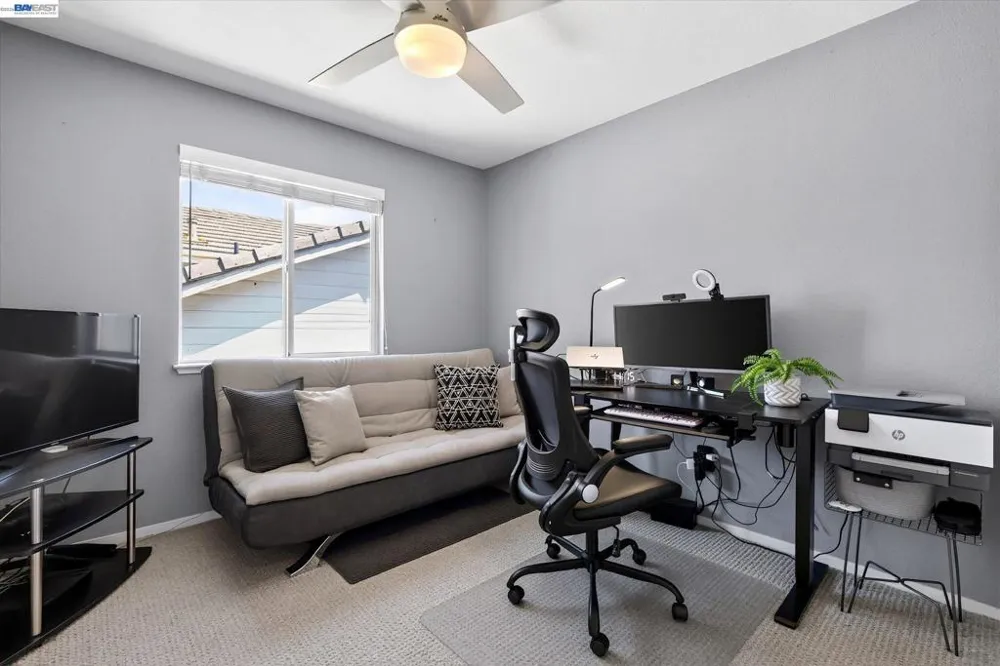 92 Rockport Ct Richmond, CA 94804