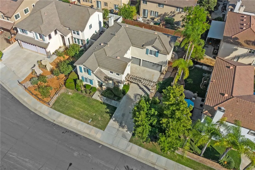 27145 Cherry Grove Court Temecula, CA 92591