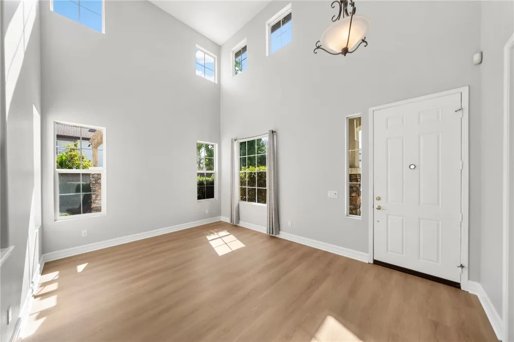 27145 Cherry Grove Court Temecula, CA 92591