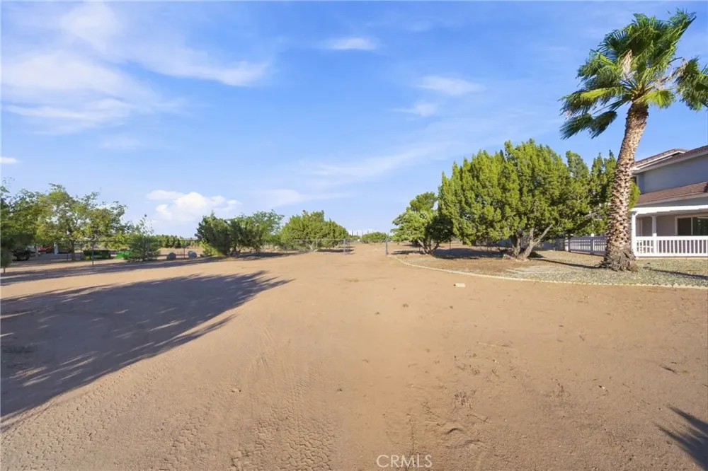 8609 Maple Hesperia, CA 92345