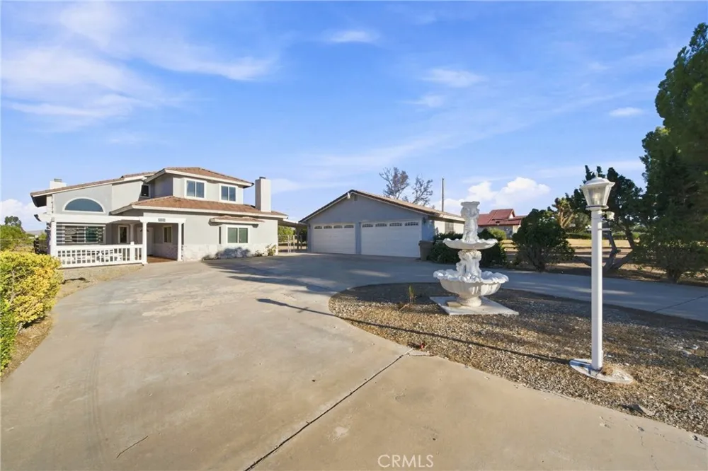 8609 Maple Hesperia, CA 92345