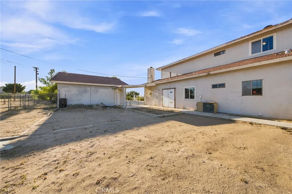 8609 Maple Hesperia, CA 92345