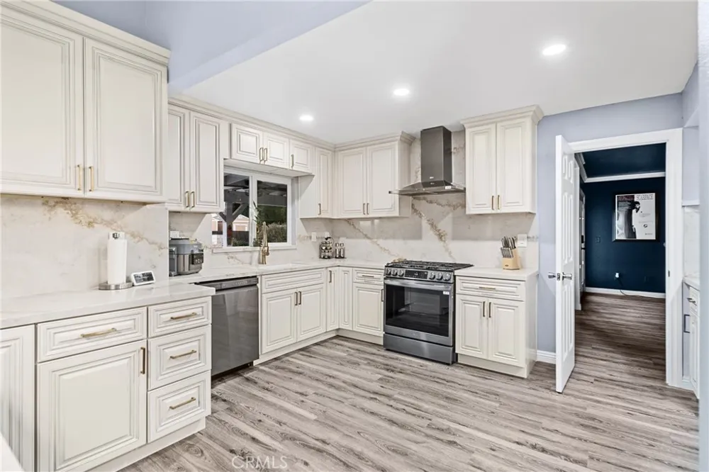 41056 Ridgegate Palmdale, CA 93551