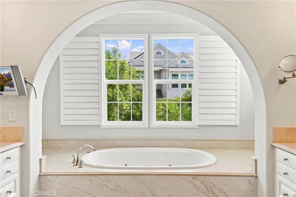 1 Illuminata Ladera Ranch, CA 92694
