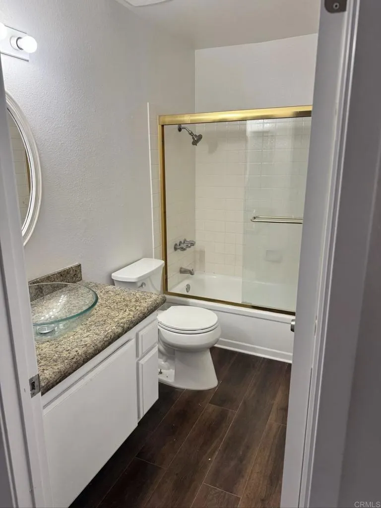 3324 Caminito Eastbluff #160 La Jolla, CA 92037