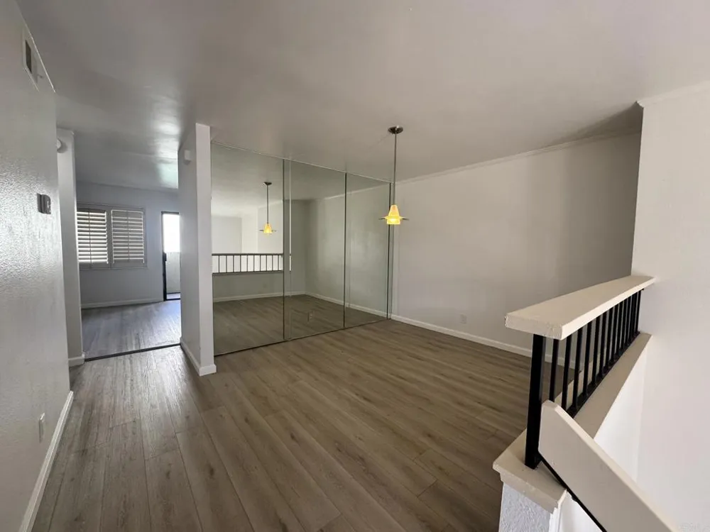 3324 Caminito Eastbluff #160 La Jolla, CA 92037
