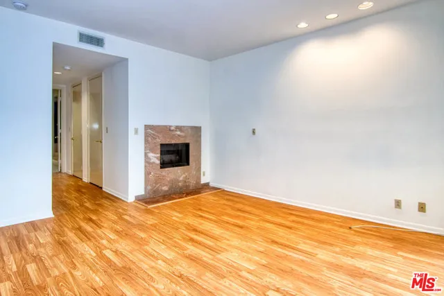 235 S TOWER DRIVE #102 Beverly Hills, CA 90211