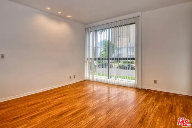 235 S TOWER DRIVE #102 Beverly Hills, CA 90211