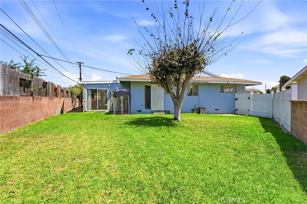 15303 Bluefield Ave La Mirada, CA 90638