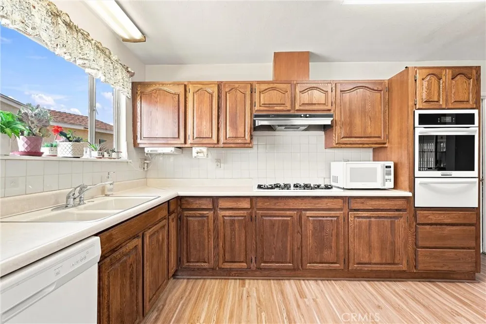 15303 Bluefield Ave La Mirada, CA 90638