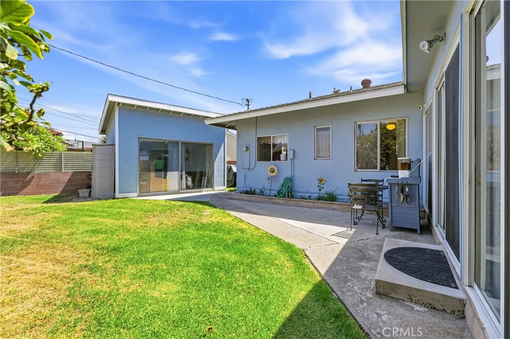 15303 Bluefield Ave La Mirada, CA 90638
