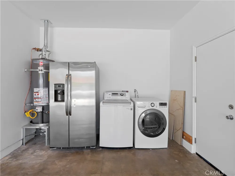 18724 Frankfort Street Northridge, CA 91324