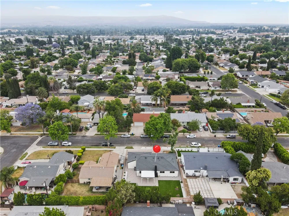 18724 Frankfort Street Northridge, CA 91324