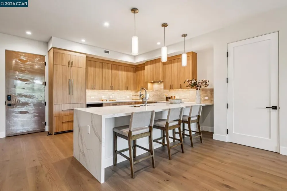 375 W El Pintado #302 Danville, CA 94526