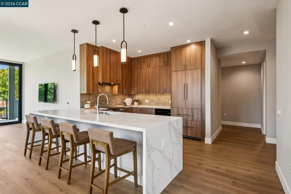 375 W El Pintado #302 Danville, CA 94526