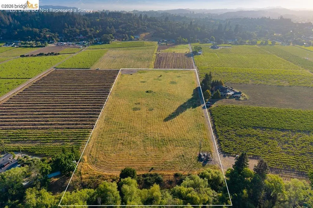 838 Dry Creek Healdsburg, CA 95448