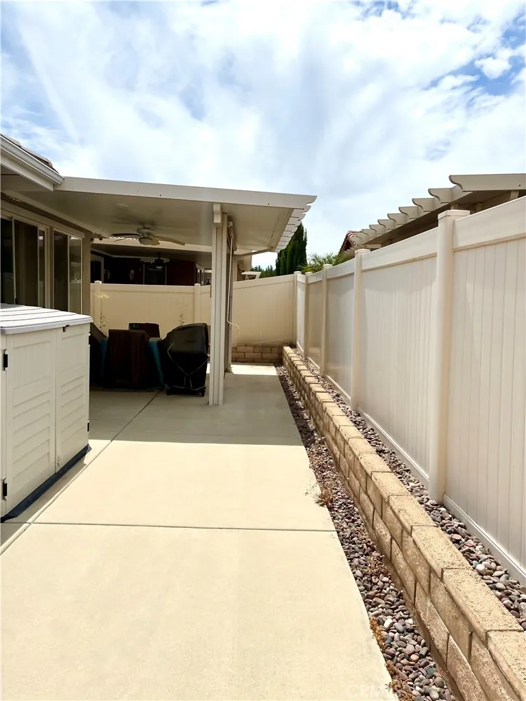 245 Box Springs Trail Beaumont, CA 92223
