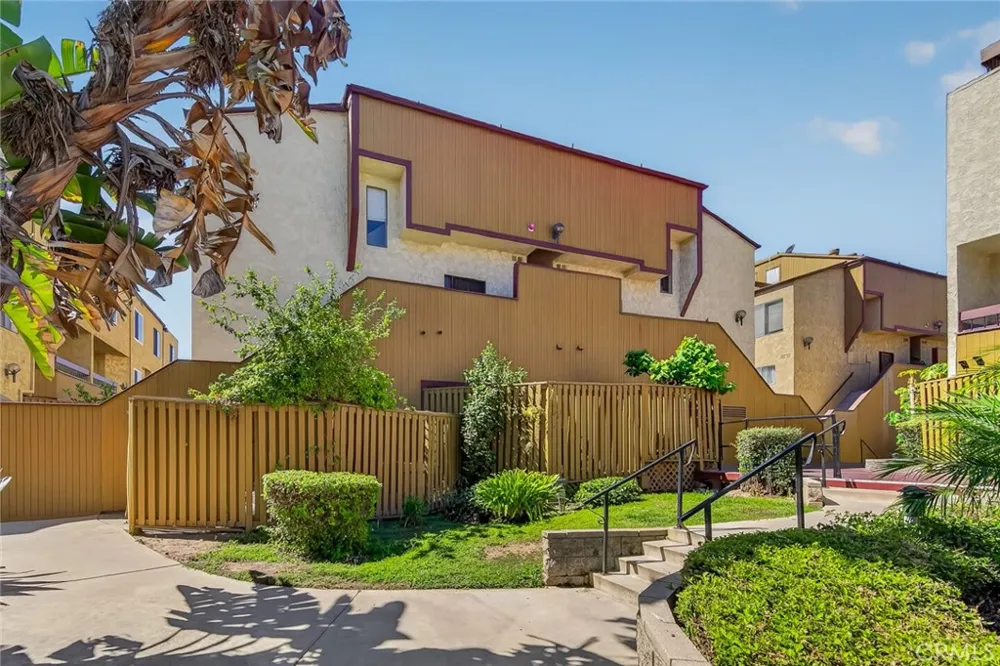 1026 S Marengo Ave. #2 Alhambra, CA 91803