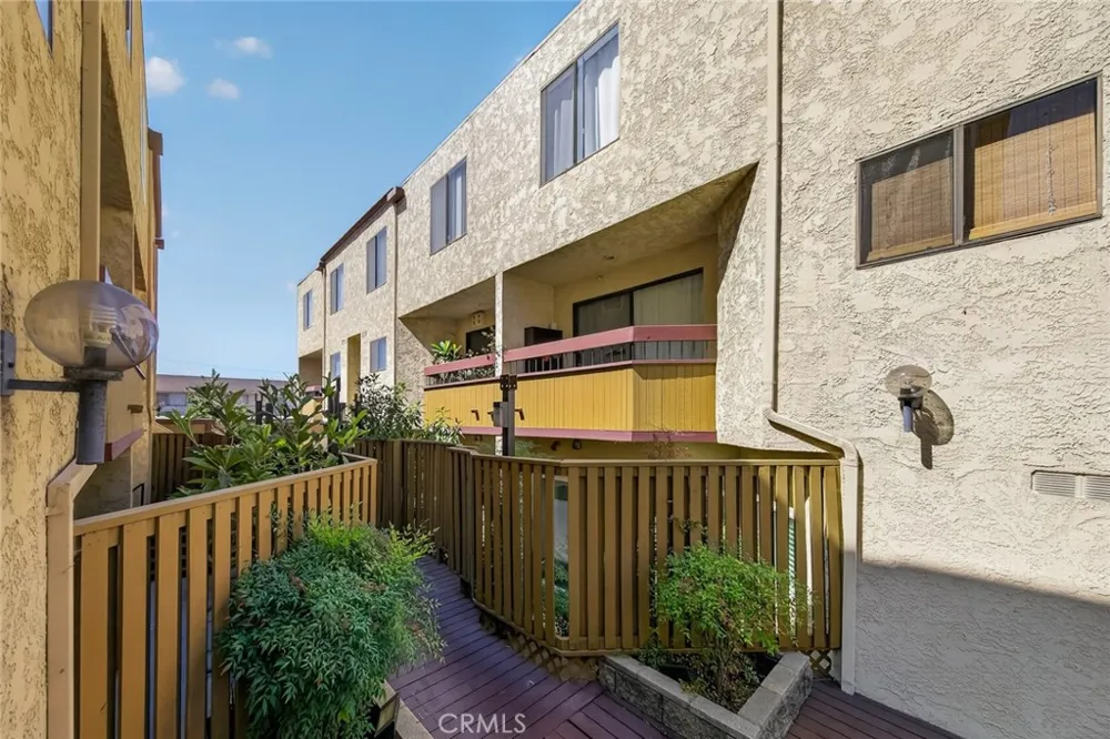 1026 S Marengo Ave. #2 Alhambra, CA 91803