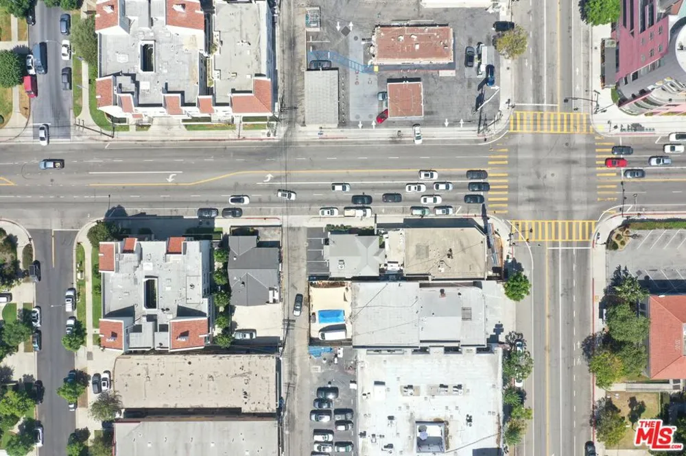 10420 Palms Boulevard Los Angeles, CA 90034
