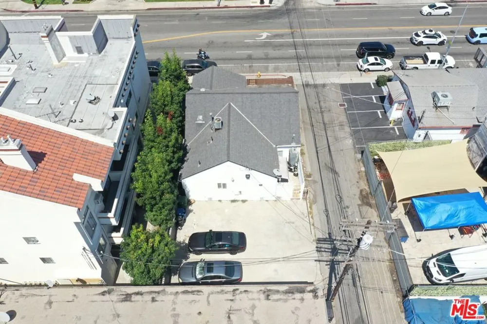 10420 Palms Boulevard Los Angeles, CA 90034
