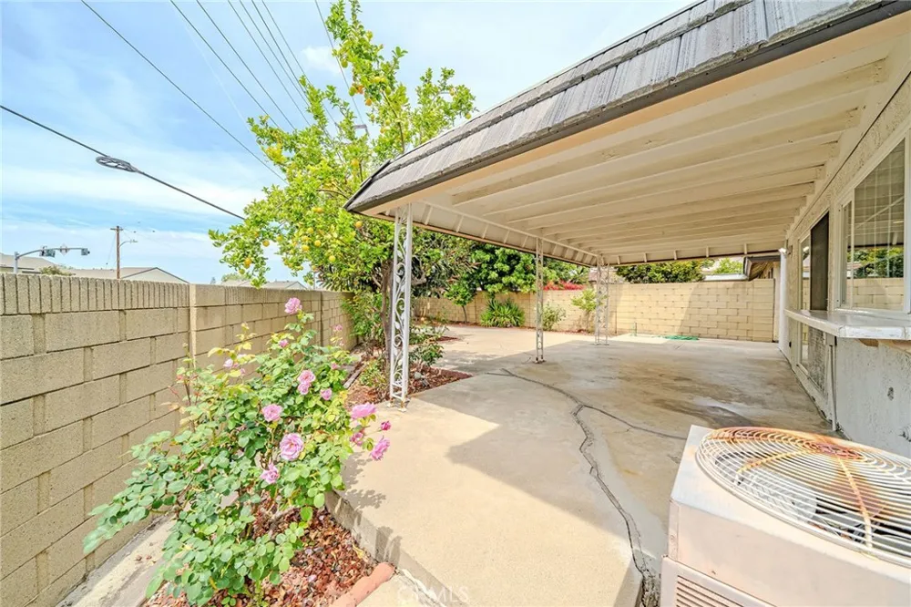 8175 Mammoth Buena Park, CA 90621