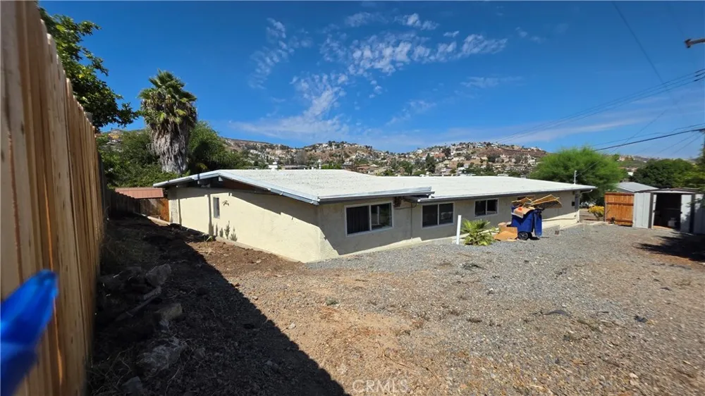808 Maria Spring Valley, CA 91977