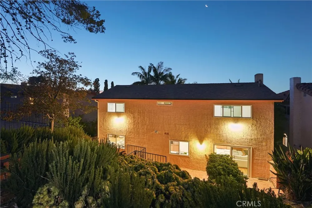 2424 Steed Court Lomita, CA 90717