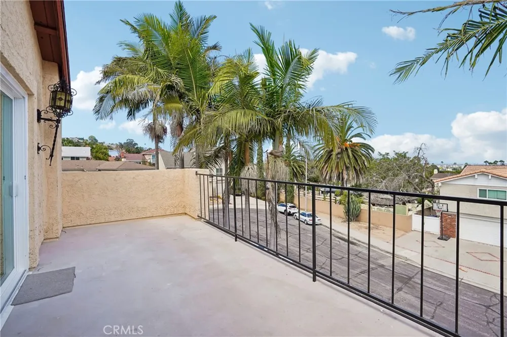 2424 Steed Court Lomita, CA 90717