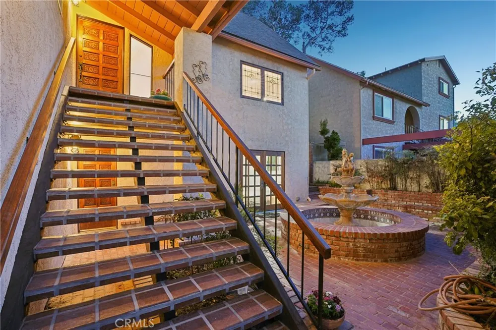 2424 Steed Court Lomita, CA 90717