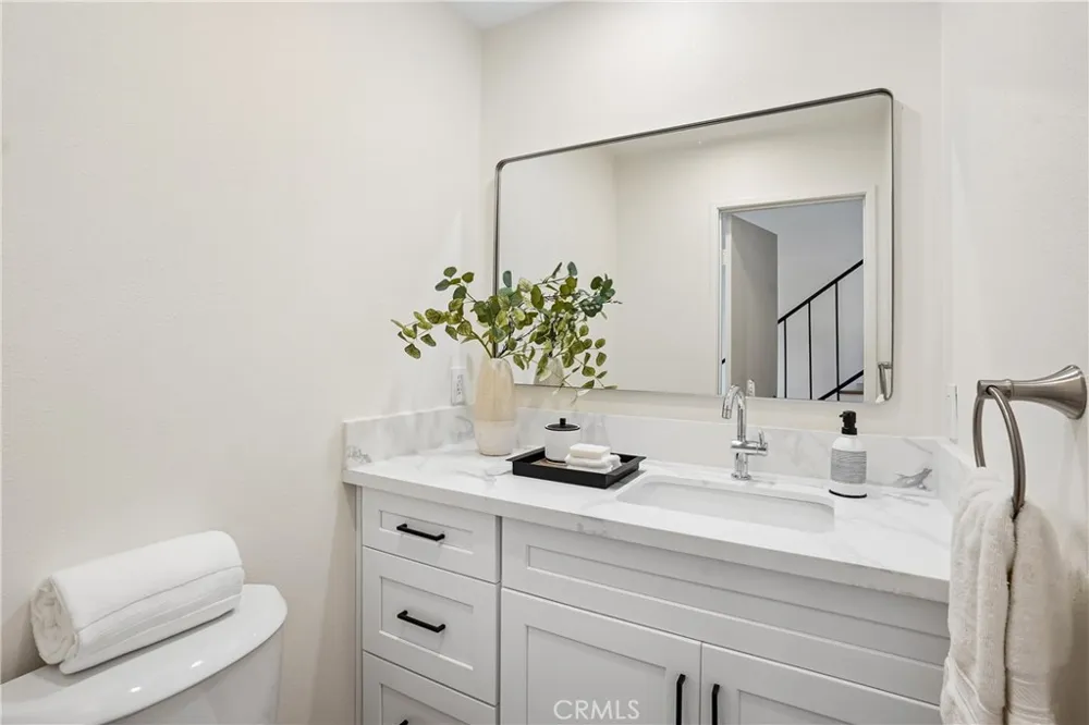 2424 Steed Court Lomita, CA 90717