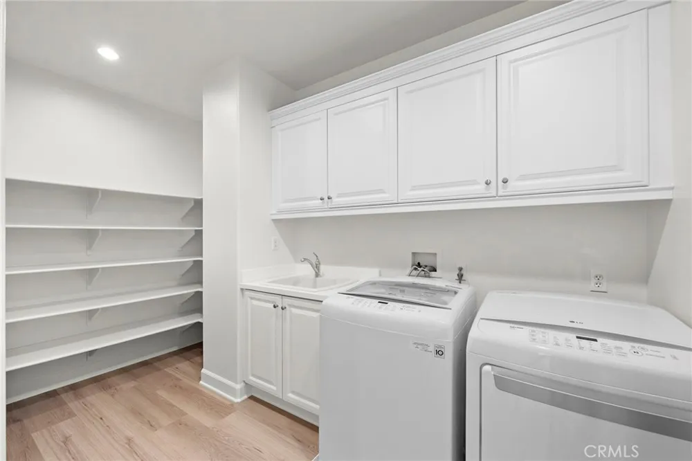 30 Tall Cedars Irvine, CA 92620