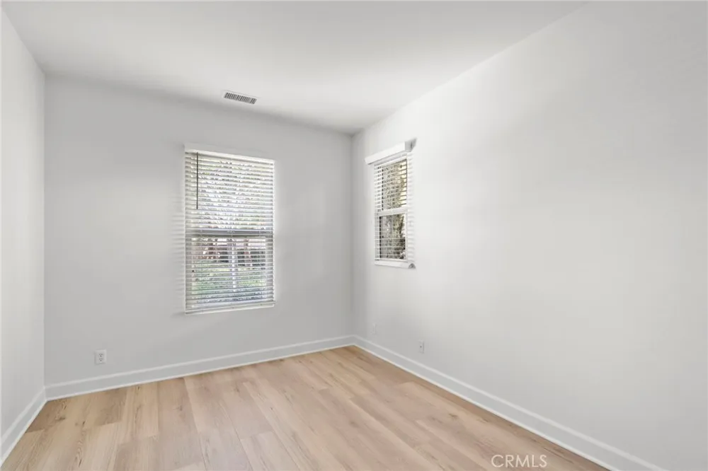 30 Tall Cedars Irvine, CA 92620