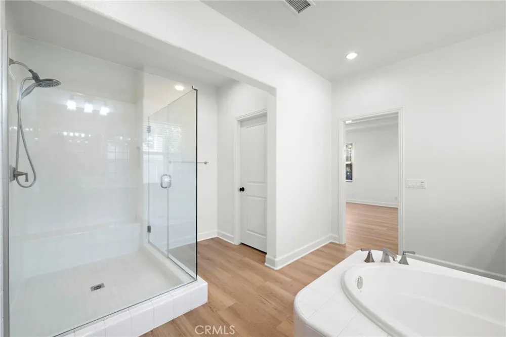 30 Tall Cedars Irvine, CA 92620