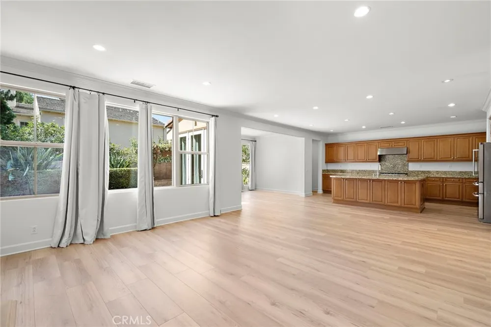 30 Tall Cedars Irvine, CA 92620