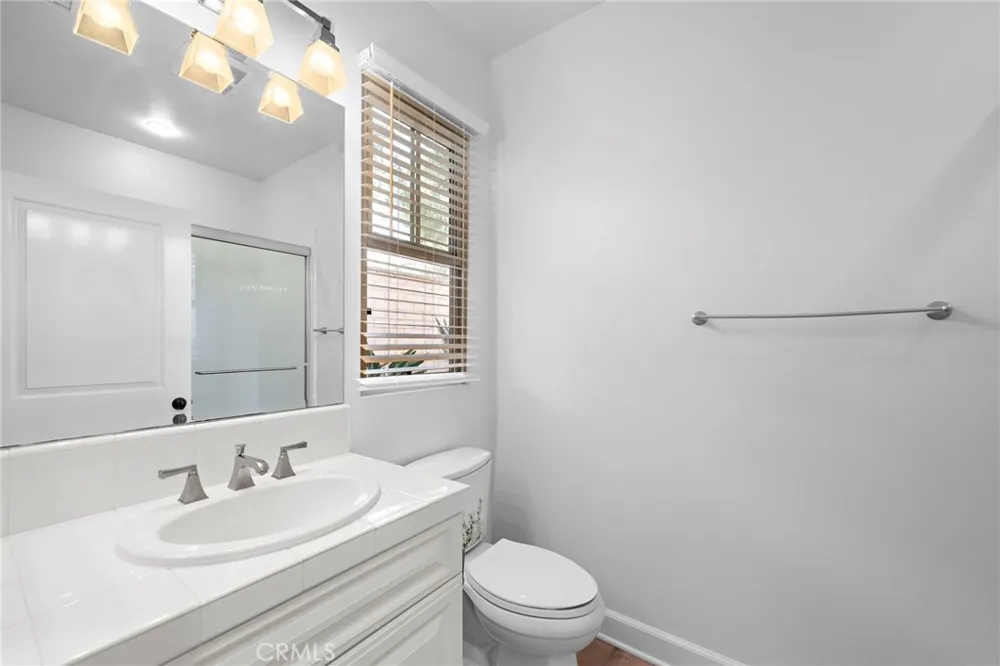 30 Tall Cedars Irvine, CA 92620