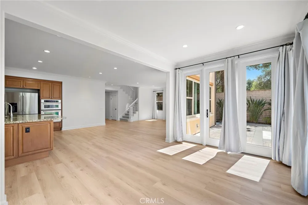 30 Tall Cedars Irvine, CA 92620