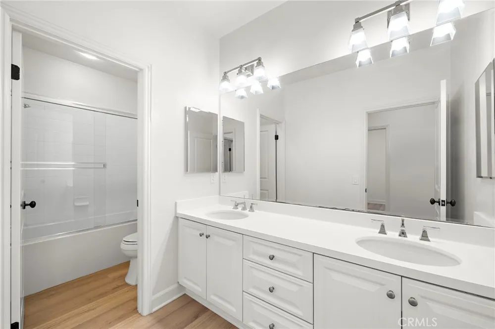 30 Tall Cedars Irvine, CA 92620