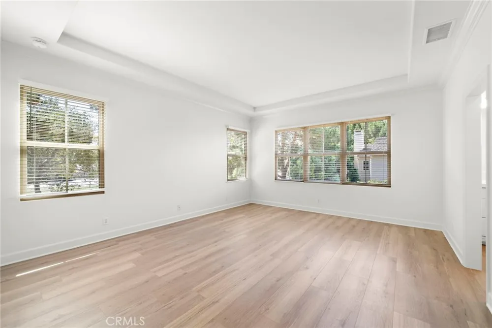30 Tall Cedars Irvine, CA 92620