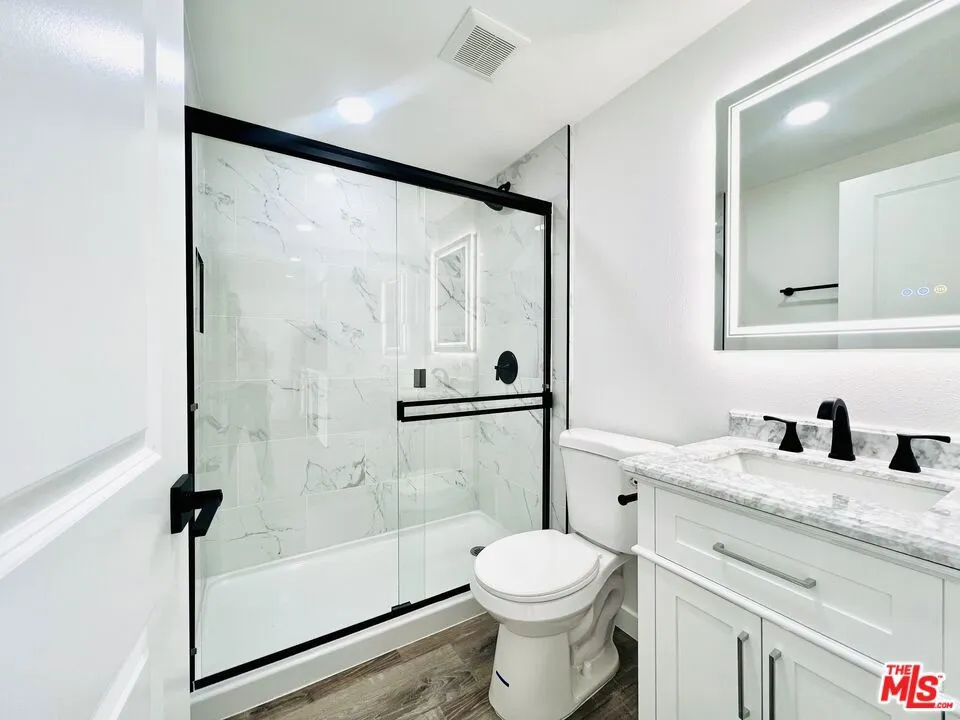 421 E Chevy Chase Drive #A Glendale, CA 91205