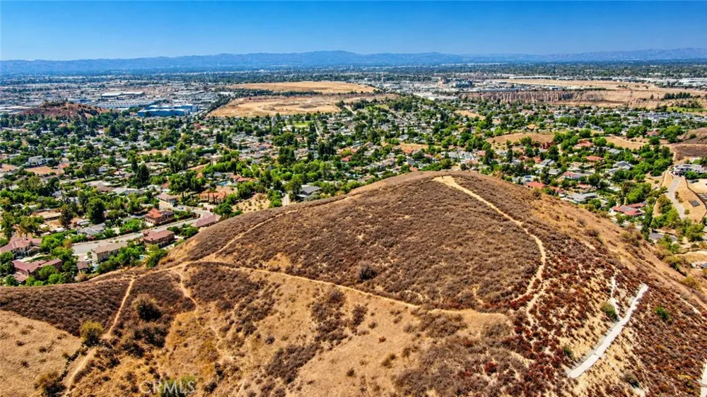 10600 Helen Avenue Shadow Hills, CA 91040