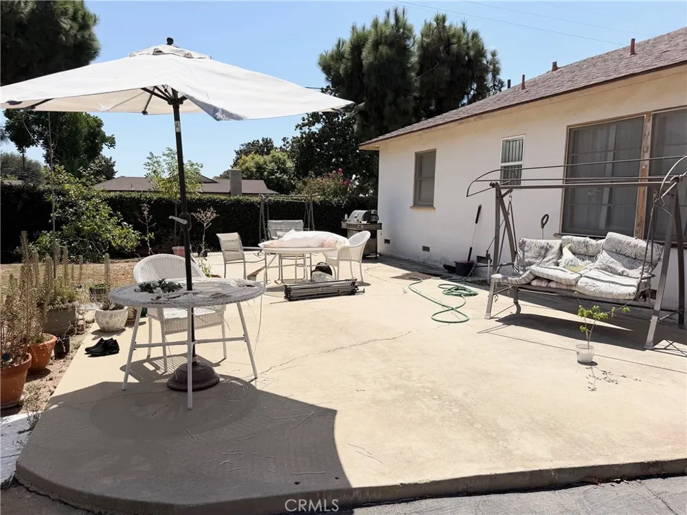 10166 Pounds Ave. Whittier, CA 90603
