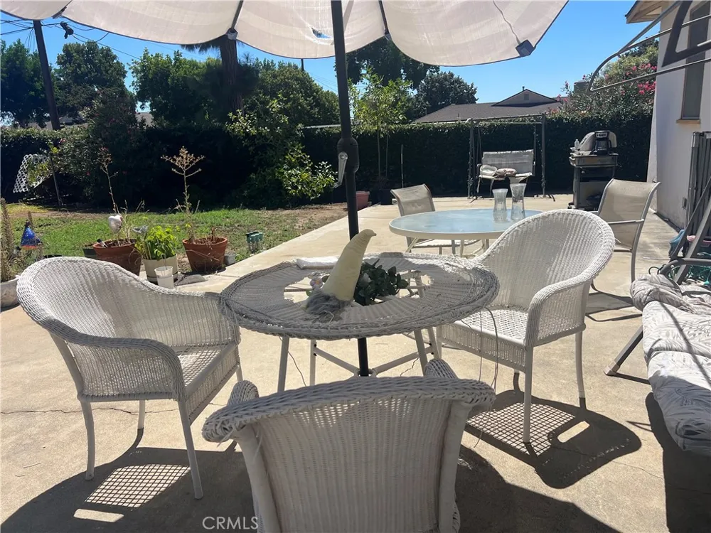 10166 Pounds Ave. Whittier, CA 90603