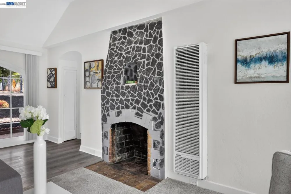 18473 Apricot Way Castro Valley, CA 94546