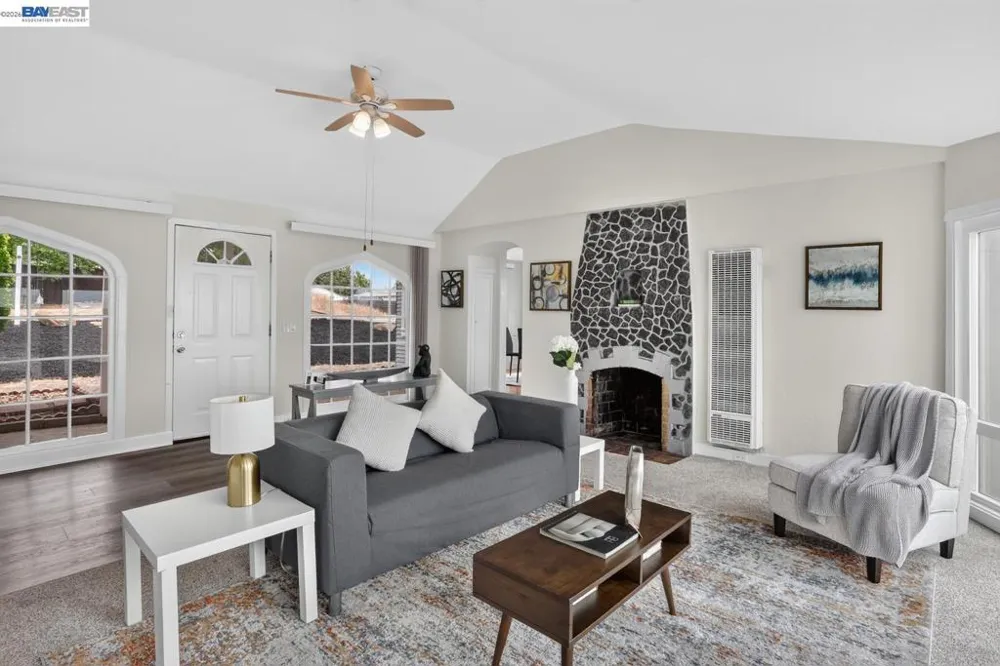 18473 Apricot Way Castro Valley, CA 94546