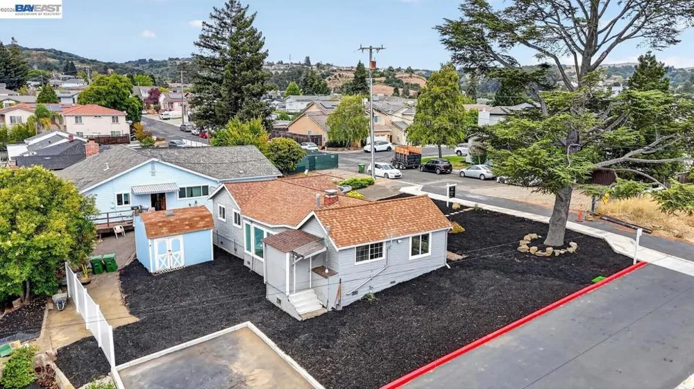18473 Apricot Way Castro Valley, CA 94546