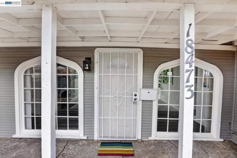 18473 Apricot Way Castro Valley, CA 94546