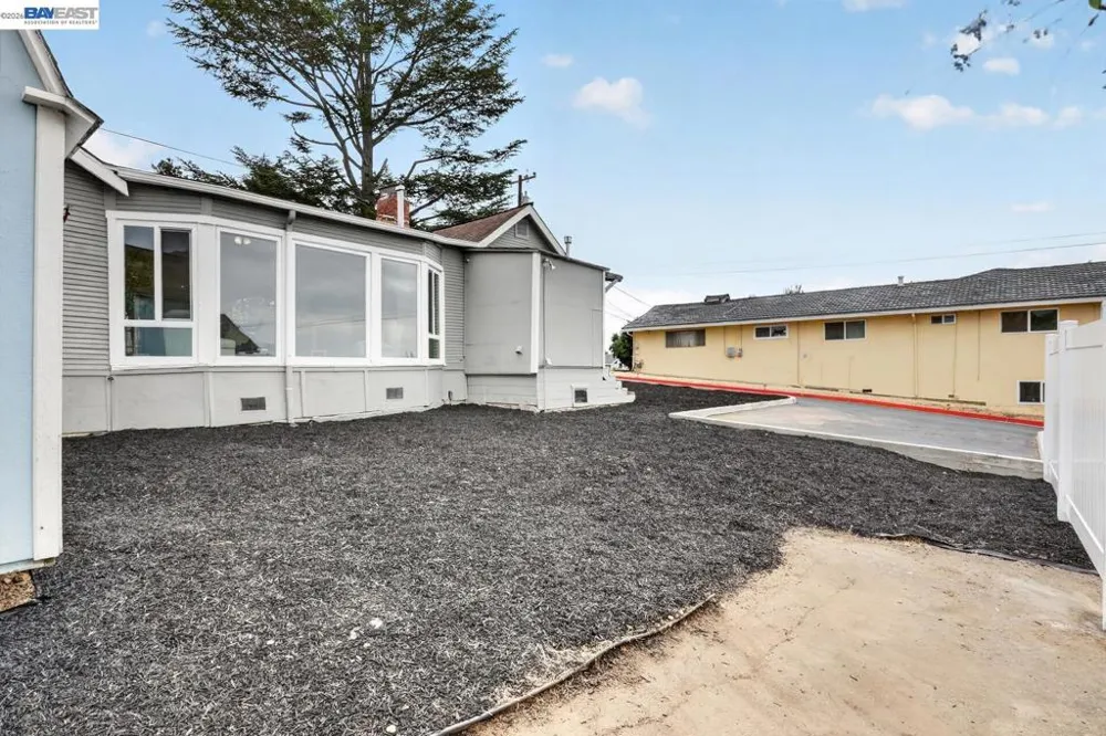 18473 Apricot Way Castro Valley, CA 94546