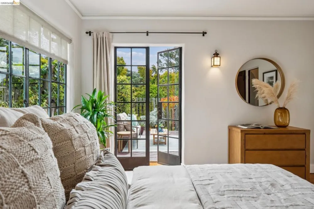 54 Colorado Ave Berkeley, CA 94707