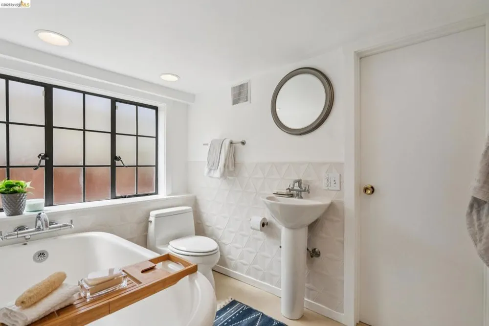 54 Colorado Ave Berkeley, CA 94707